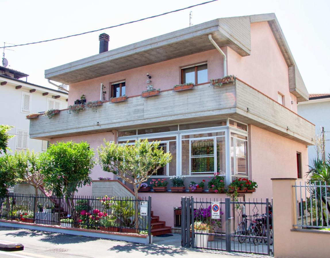 Apartamento Residenza Palmina Rímini Exterior foto